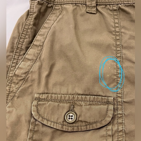 What a Workhorse! LIZ CLAIBORNE (VGUC, Size 14), Khaki-Green Shorts - Picture 12 of 12